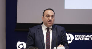 Κ. Κουμής: Στο 14% η συνεισφορά τουρισμού στην οικονομία το 2025