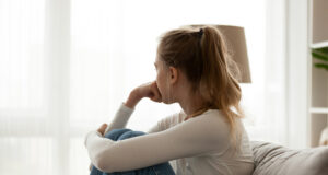 Τι σημαίνει όταν ένα άτομο δεν θέλει να αγκαλιάσει ή να το αγκαλιάσουν -Τι απαντά η ψυχολογία