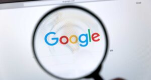 Διάγνωση πρώτα στο Google και μετά στο γιατρό