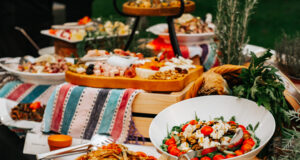 Γιορτάστε το Πάσχα με βραβευμένο-στυλ, θέα και παράδοση στο Columbia Beach Resort