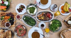 Μάθαμε που θα φας νηστίσιμο (και πλούσιο) brunch