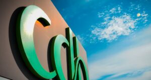 Συμφωνία για πώληση χαρτοφυλακίου εξυπηρετούμενων δανείων και καταθέσεων της cdbbank στην Τράπεζα Κύπρου