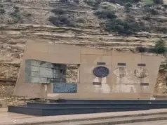 Χειροπέδες σε 36χρονο για την κλοπή προτομών ηρώων στη Γερμασόγεια – Στην κατοχή του εντοπίστηκε η μία