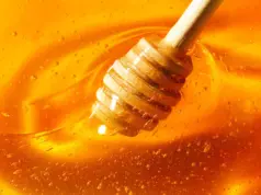Μέλι, «φάρμακο» για όλα, από τον βήχα μέχρι τον ύπνο – Τι λέει η ειδικός