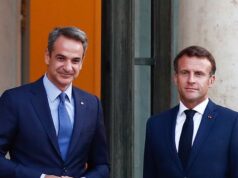Στην Κύπρο σήμερα εκτάκτως Μακρόν και Μητσοτάκης