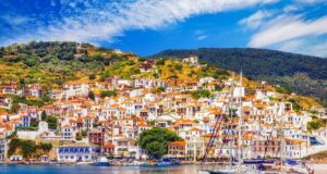 Σκόπελος: Το νησί της Ευρώπης που διατηρεί ακόμη την ταυτότητα του