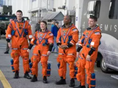 Πίσω στη Γη οι αστροναύτες της αποστολής Άρτεμις 2