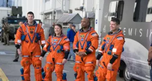 Πίσω στη Γη οι αστροναύτες της αποστολής Άρτεμις 2