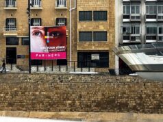 Η φωνή σου δεν είναι background noise – Η γιγαντοαφίσα στο κέντρο της Λευκωσίας που τράβηξε τα βλέμματα