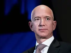 Τζεφ Μπέζος: Τα προβλήματα ενός δισεκατομμυριούχου – Το mega yacht που δεν χωράει, το ελικόπτερο και το υποβρύχιο