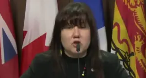 Viral η Καναδή βουλευτής που κατήγγειλε τη «σφαγή της MMIWG2SLGBTQQIA+»: Τι σημαίνει ο όρος που χρησιμοποίησε