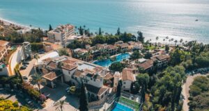 Με stay offers υποδέχεται το τριήμερο του κατακλυσμού το Columbia Beach Resort
