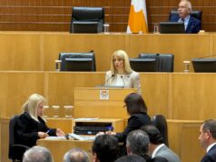 Επανεκλέγηκε Πρόεδρος της Βουλής η Αννίτα Δημητρίου – Ποιοι τη στήριξαν