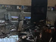 Εικόνες καταστροφής στο αεροδρόμιο του Κουβέιτ μετά την ιρανική επίθεση: Ένας νεκρός, πολλοί τραυματίες και ζημιές σε διπλωματικές αποστολές