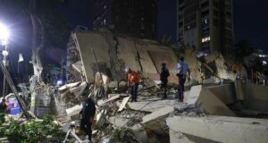 Τρόμος στη Βενεζουέλα από τον διπλό σεισμό 7,2 και 7,5 Ρίχτερ: φόβοι για χιλιάδες νεκρούς