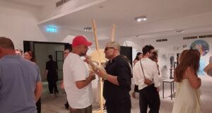 Εντυπωσιακά εγκαίνια για την έκθεση “Temporary Forever” στο Almyra Hotel στην Πάφο