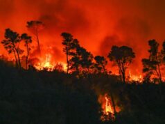Δεν έχει σταματημό η πύρινη κόλαση σε Γαλλία και Ισπανία – Πάνω από 375.000 οι εκτοπισμένοι