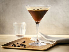 Espresso Martini: Πώς ένα κοκτέιλ με καφέ βρέθηκε ξανά στην κορυφή