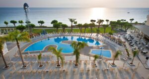 Tο Pernera Beach Hotel κομμάτι της ιστορίας του κυπριακού τουρισμού