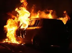 Στις φλόγες αυτοκίνητο 75χρονης στην Περιστερώνα