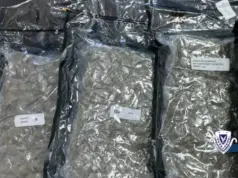 Πήγε να παραλάβει πακέτο με 2 κιλά κάνναβη από εταιρεία ταχυμεταφορών
