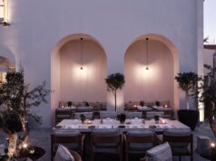 Nέα γαστρονομική εμπειρία στο Amyth of Nicosia – Από τις καθαρές γεύσεις της θάλασσας τη φωτιά του grill μέχρι το dessert trolley