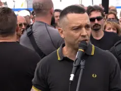 Αποφυλακίστηκε ο Κασιδιάρης – «Επιστρέφω με νέο ισχυρό εθνικό κόμμα»