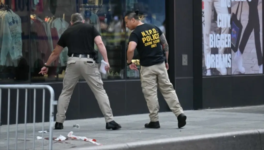 times_square_knife