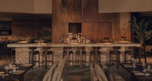Το ÓRIS Fire Kitchen & Bar υποδέχεται ξανά την ομάδα του The Clumsies από την Αθήνα