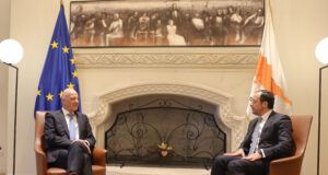 Ν. Δένδιας: Θα είμαστε πάντοτε δίπλα στην Κύπρο