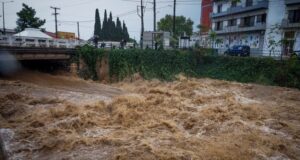 Νεκρός 25χρονος στη Ρόδο από την κακοκαιρία-Παρασύρθηκε με το αυτοκίνητό του