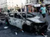 Σε σοκ η Γαλλία μετά τη νύχτα του χάους: Φλεγόμενα δημαρχεία, ταραξίες και ο Μακρόν αντιμέτωπος με πολιτικό σεισμό