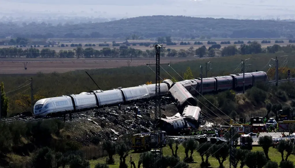 spaintrain28-xrm